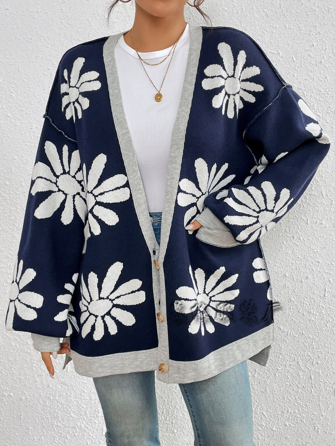 Floral Embroidered Knit Cardigan – Cozy & Trendy