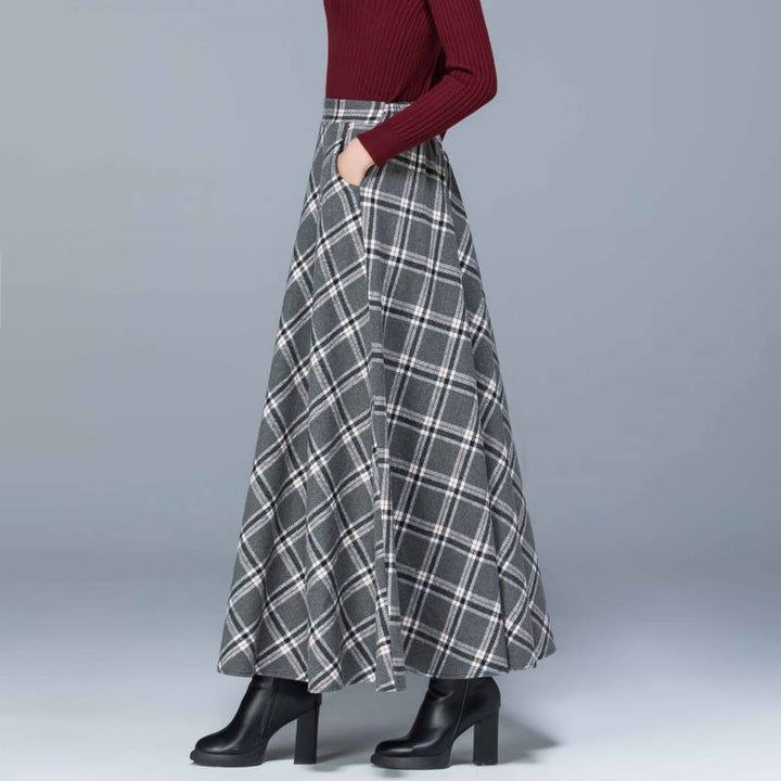 Long wool skirt with elastic waist