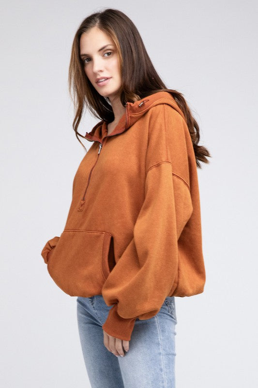 Versatile Stitch-Detail Hoodie with Elastic Hem Design